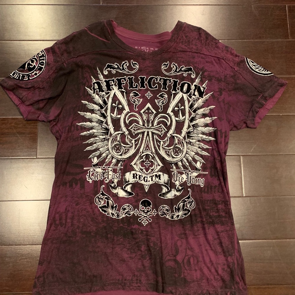 Men’s Affliction T Shirt- size Large